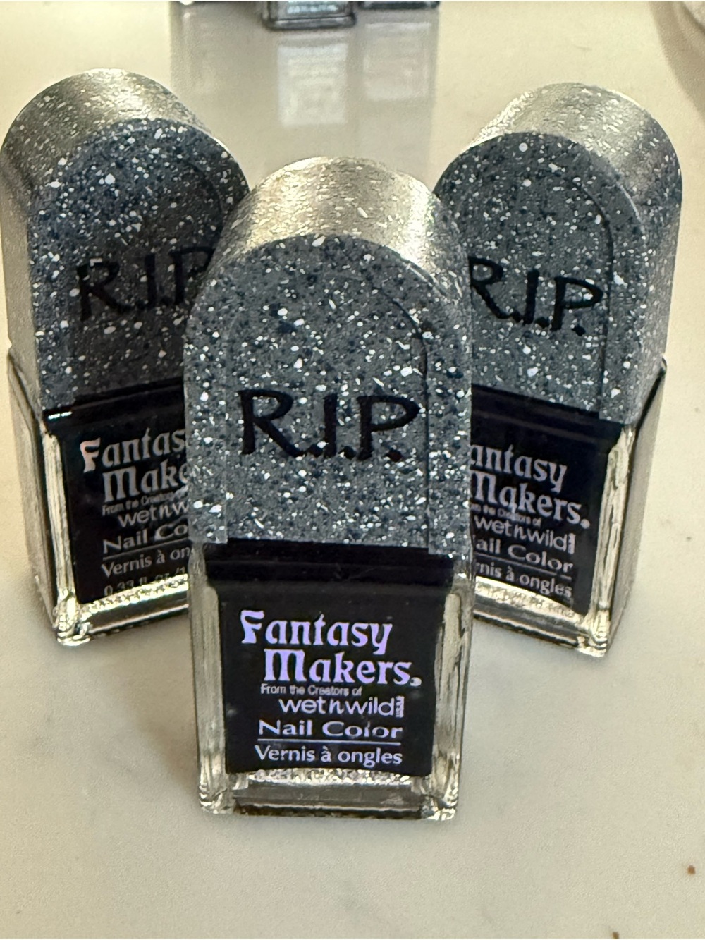 Fantasy Makers R.I.P. Nail Color #11138 Black Pearl (One Bottle)